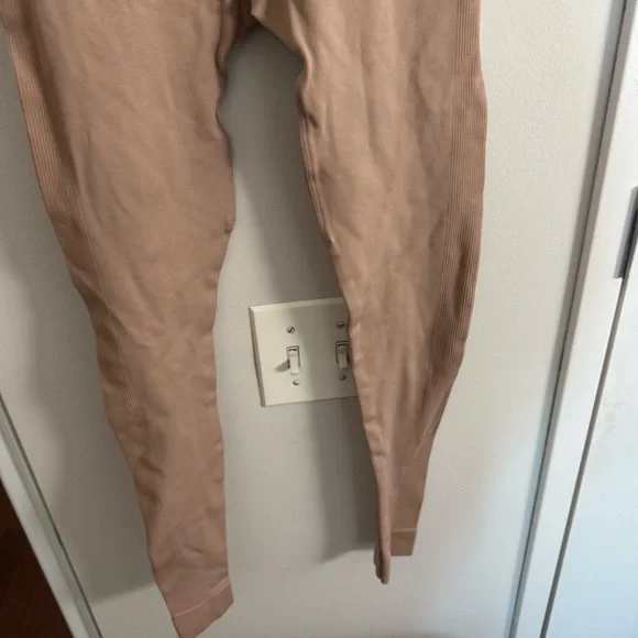 SET Active Blush Pink Sculpt Flex Leggings - Picture 6 of 7